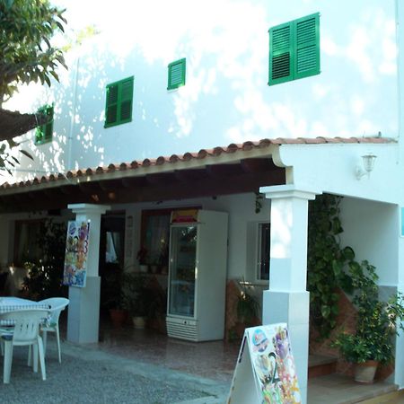 Pension Las Tres Golondrinas Es Figueral Exterior photo
