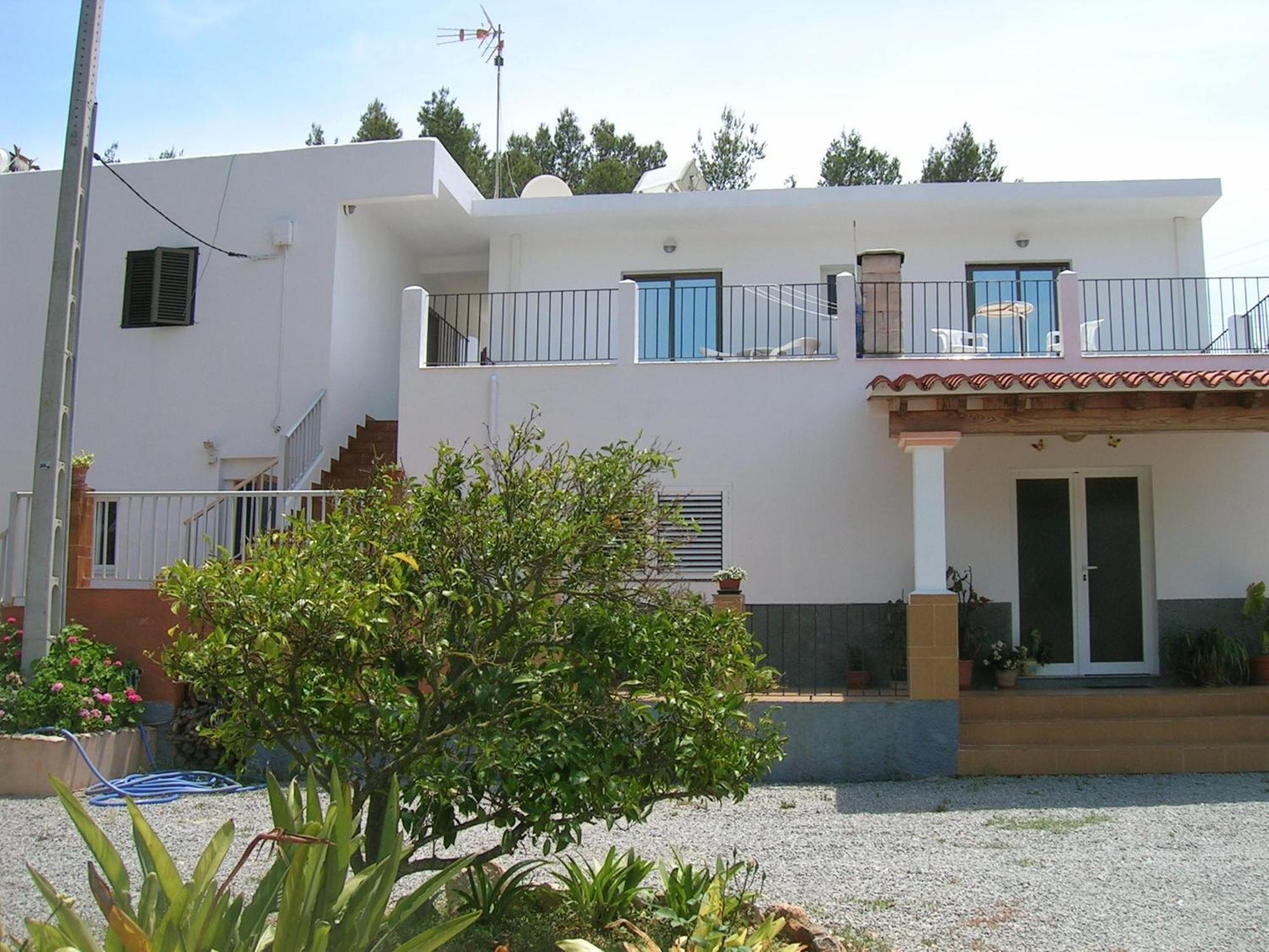 Pension Las Tres Golondrinas Es Figueral Exterior photo